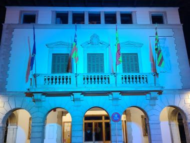 FAÇANA IL·LUMINADA