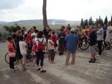 Bona acollida de la segona passejada en bicicleta pel terme de Muro