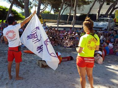 Salvament Platges de Muro organitza una jornada informativa i de lleure per a més de 150 nins