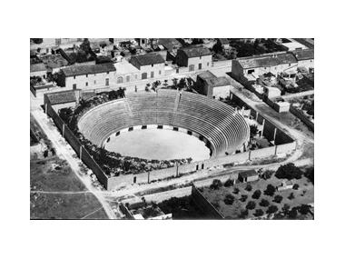 PLAÇA DE TOROS "LA MONUMENTAL"