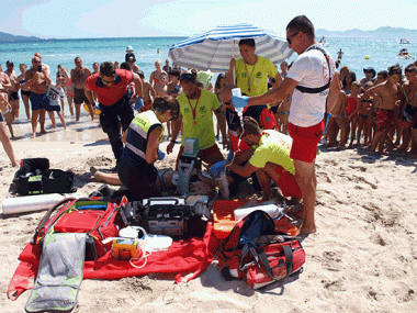 La playa de Muro presenta sus resultados en salvamento