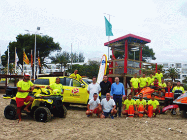 La playa de Muro presenta sus resultados en salvamento