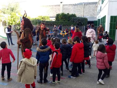 Muro va celebrar la vigília de Sant Antoni durant tot el dia.