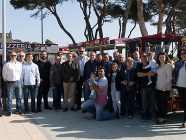 Presenten a Platja de Muro el primer tren turístic amb gas natural d'Europa