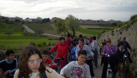 Èxit de la passejada amb bicicleta solidària per Haití