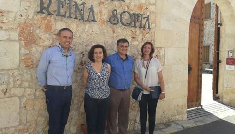 Fructífera visita de la consellera de Serveis Socials i el Director General de Dependència a la Residència de Muro
