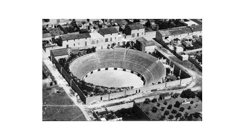 PLAÇA DE TOROS "LA MONUMENTAL"