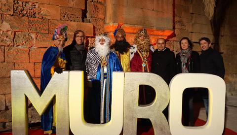 Cabalgata Muro